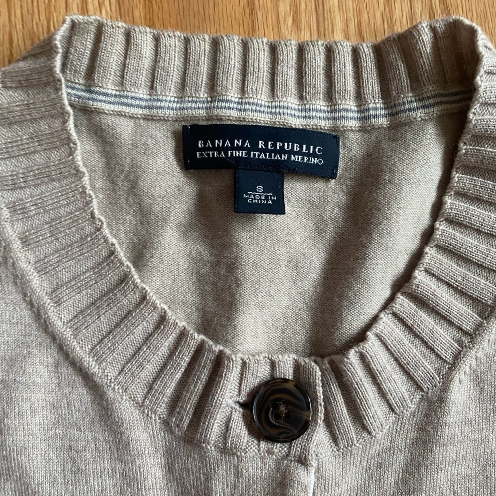 Banana Republic merino wool cardigan sweater